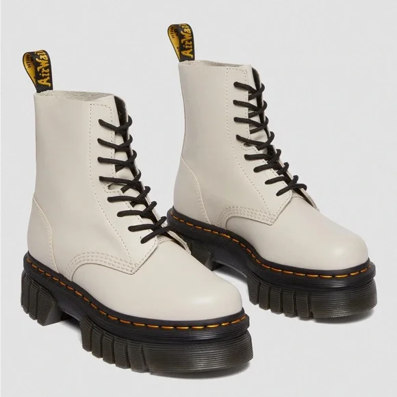 Dr. Martens White Jadon Platform Boots size 8 - Picture 4 of 13